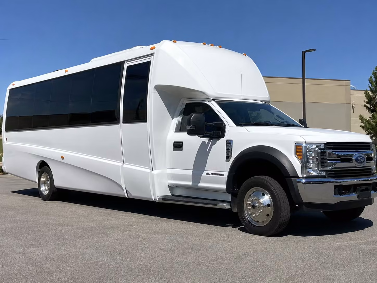 18 passenger minibus