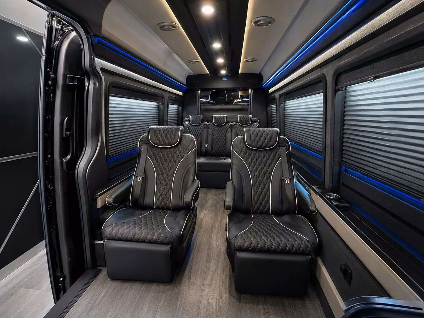 early morning and late night flights out of msp are no problem for plymouth airport shuttles