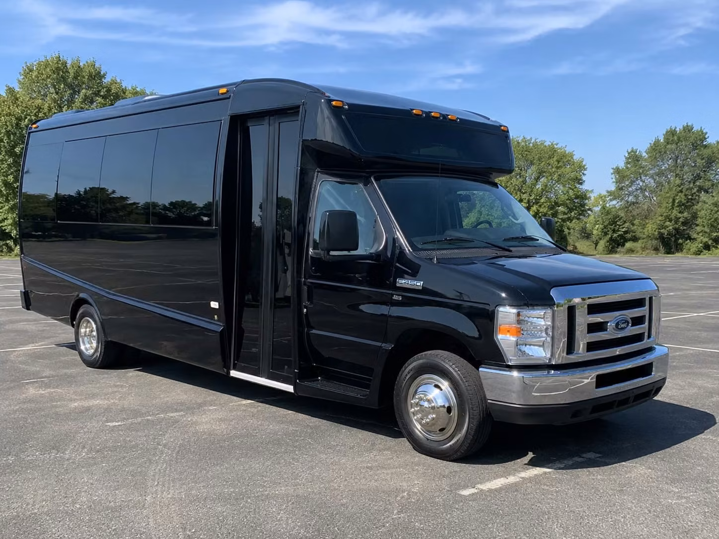 plymouth 20 passenger minibus rental