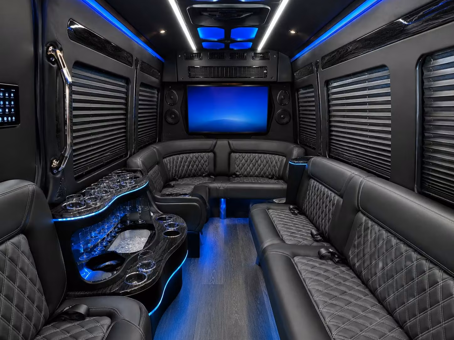 with plymouthcharterbus com booking concert transportation to mystic lake amphitheater is easy